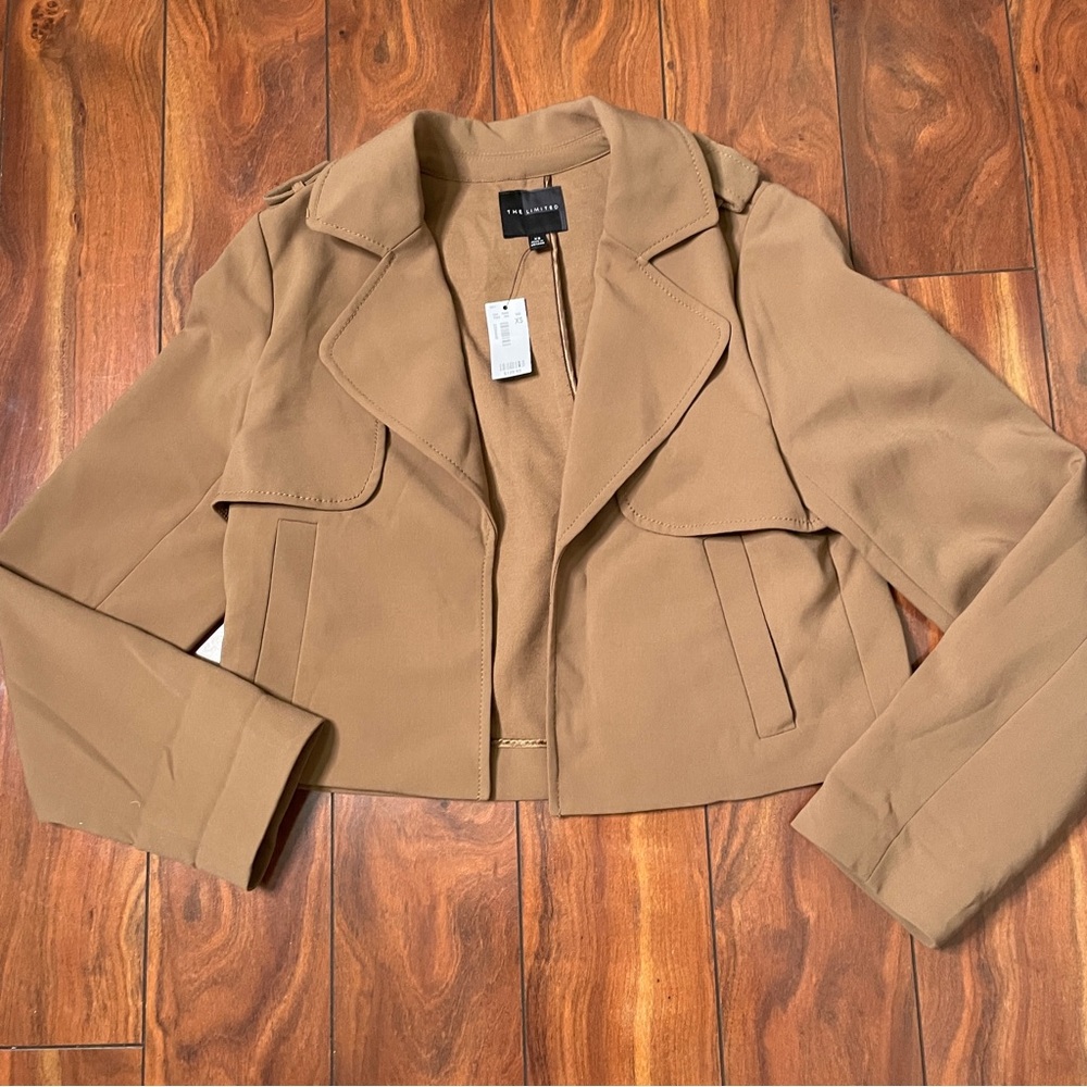 The Limited Cropped Trench Jacket - Picture 4 of 8